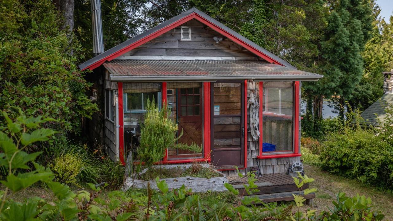 Hotel Woods End Landing Bamfield Exteriér fotografie